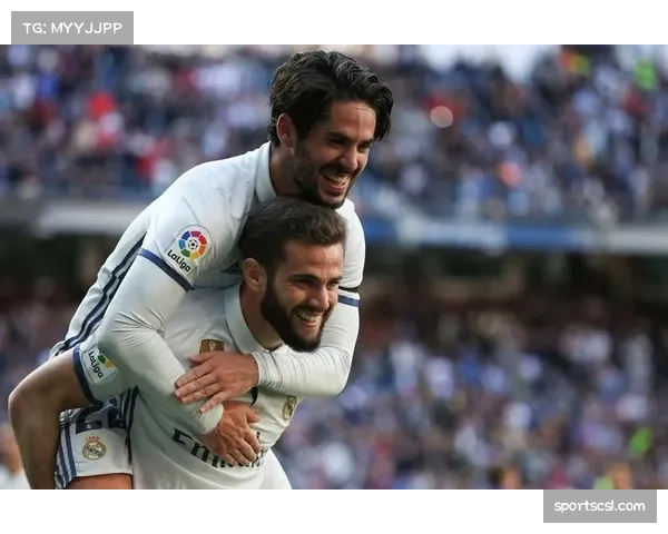 普鲁士公园球场启动草皮翻新,以最佳状态迎接欧战资格附加赛 普鲁士公园球场启动草皮翻新,以最佳状态迎接欧战资格附加赛